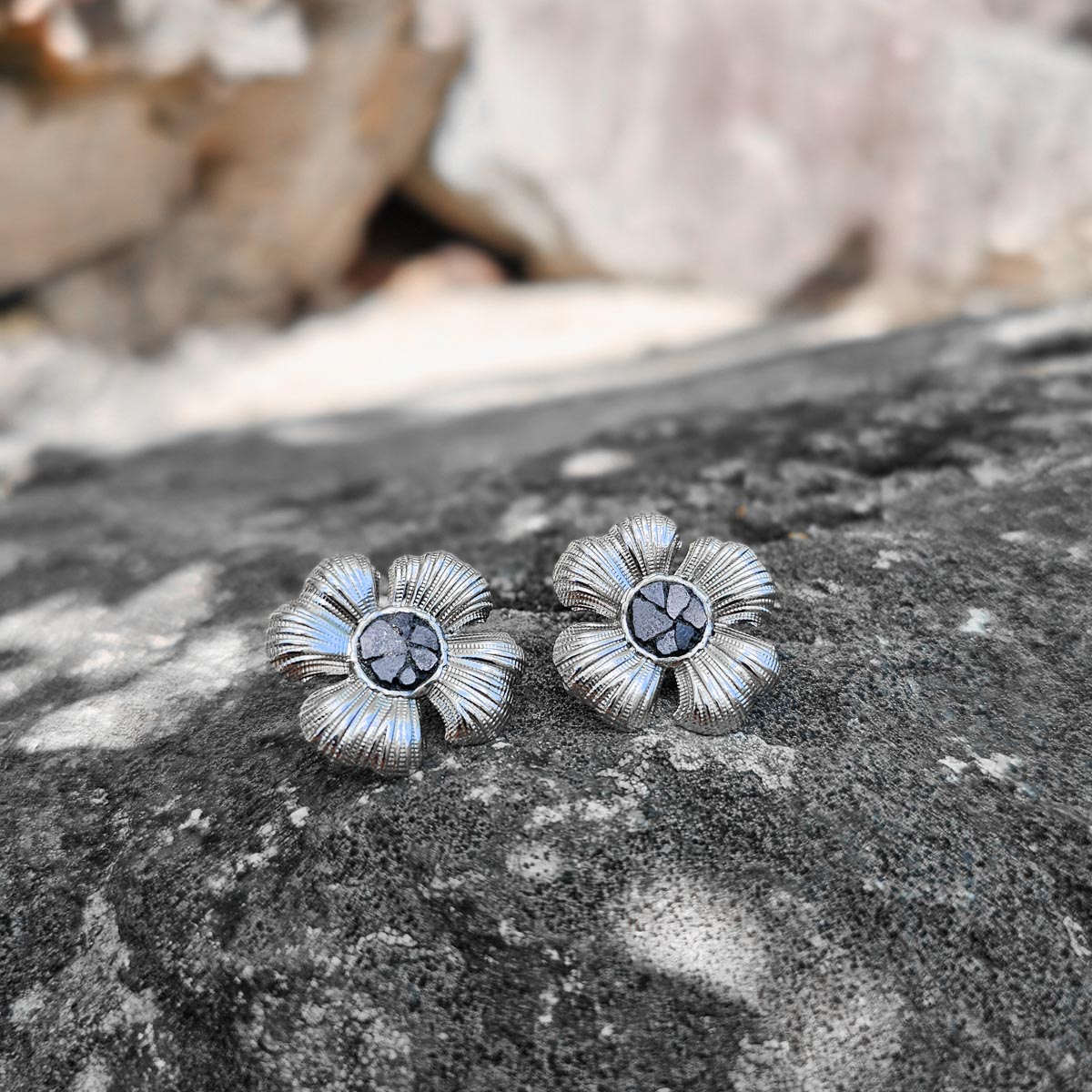 MURSKA wild flower korvakorut
